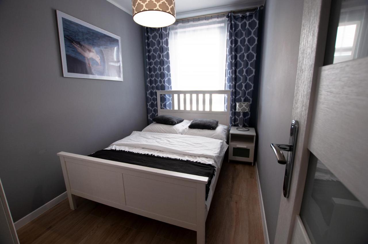Apartament Ikar - 2 Pokojowy Przy Morzu Z Balkonem ポビエロボ エクステリア 写真