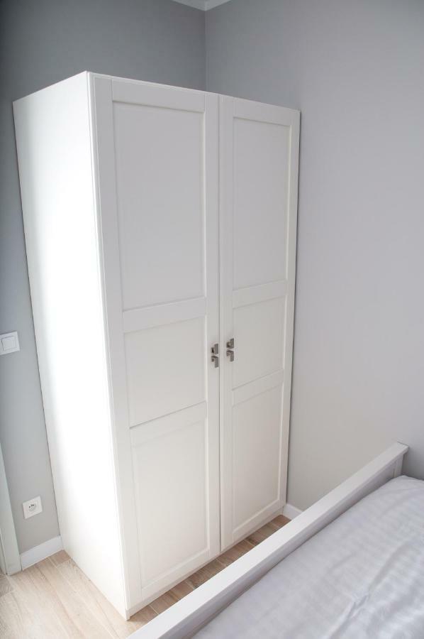 Apartament Ikar - 2 Pokojowy Przy Morzu Z Balkonem ポビエロボ エクステリア 写真